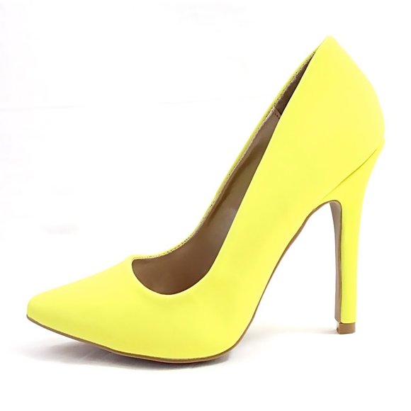 Qupid Shoes - Pointy Toe Stiletto Dress High Heels